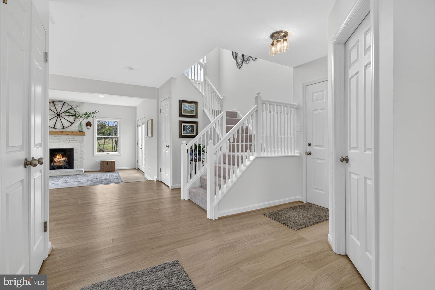 10637 CREST HILL RD, MARSHALL, Virginia 20115, 3 Bedrooms Bedrooms, ,2 BathroomsBathrooms,Residential,For sale,10637 CREST HILL RD,VAFQ2019362 MLS # VAFQ2019362