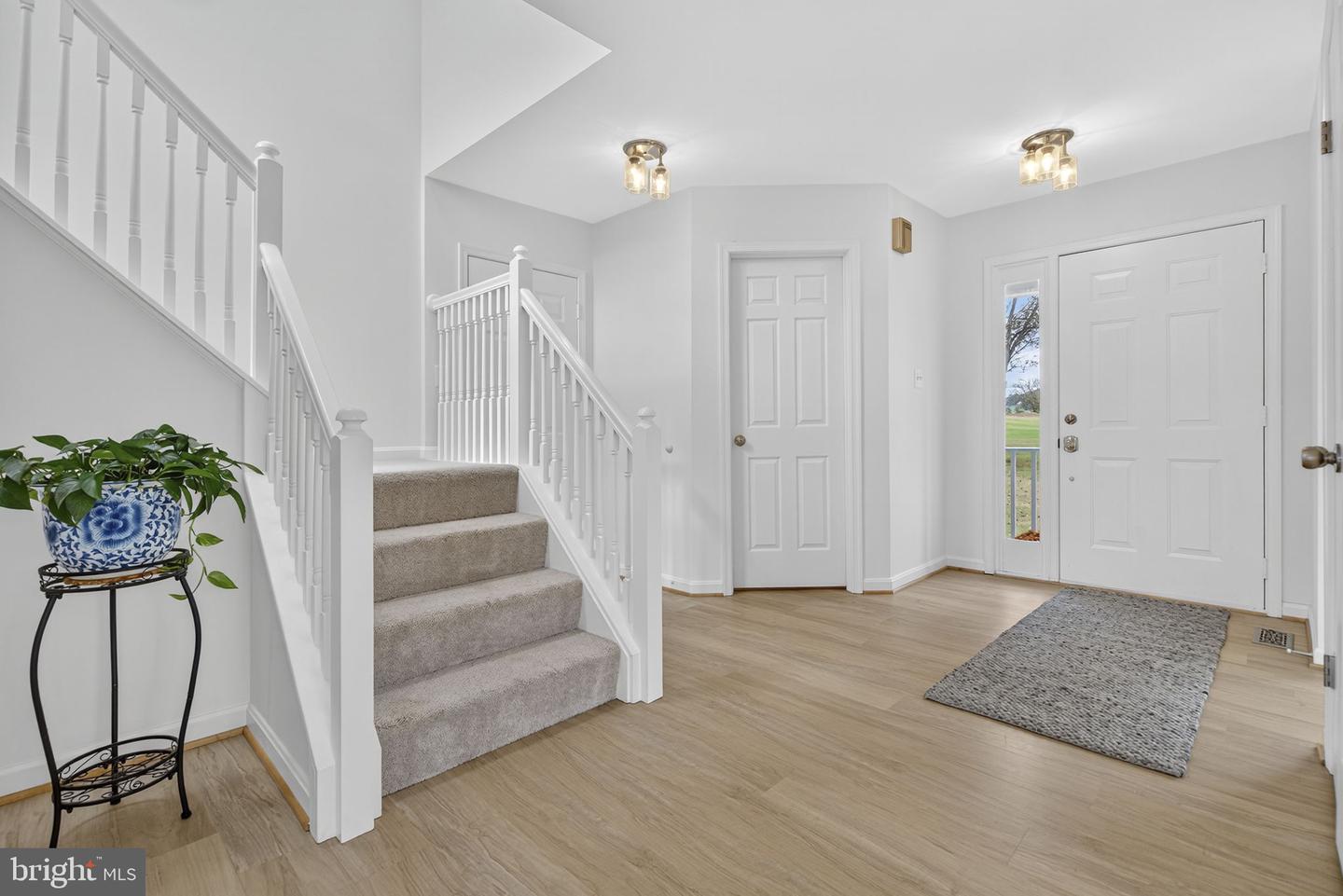 10637 CREST HILL RD, MARSHALL, Virginia 20115, 3 Bedrooms Bedrooms, ,2 BathroomsBathrooms,Residential,For sale,10637 CREST HILL RD,VAFQ2019362 MLS # VAFQ2019362