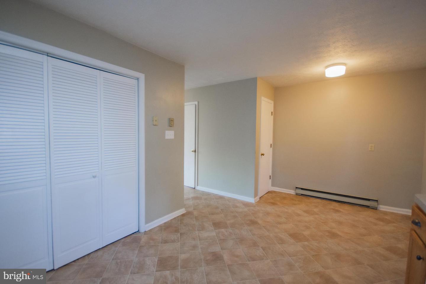 100 WARREN CIR, STEPHENS CITY, Virginia 22655, 3 Bedrooms Bedrooms, ,1 BathroomBathrooms,Residential,For sale,100 WARREN CIR,VAFV2037362 MLS # VAFV2037362