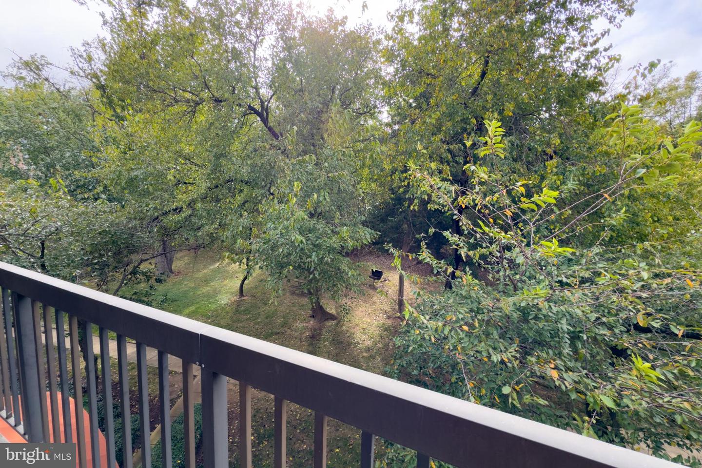 3230 S 28TH ST #401, ALEXANDRIA, Virginia 22302, 1 Bedroom Bedrooms, ,1 BathroomBathrooms,Residential,For sale,3230 S 28TH ST #401,VAAX2050854 MLS # VAAX2050854