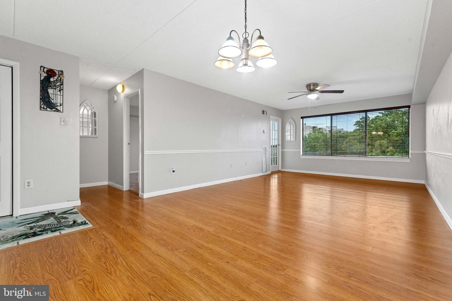 6300 STEVENSON AVE #907, ALEXANDRIA, Virginia 22304, 1 Bedroom Bedrooms, ,1 BathroomBathrooms,Residential,For sale,6300 STEVENSON AVE #907,VAAX2050872 MLS # VAAX2050872