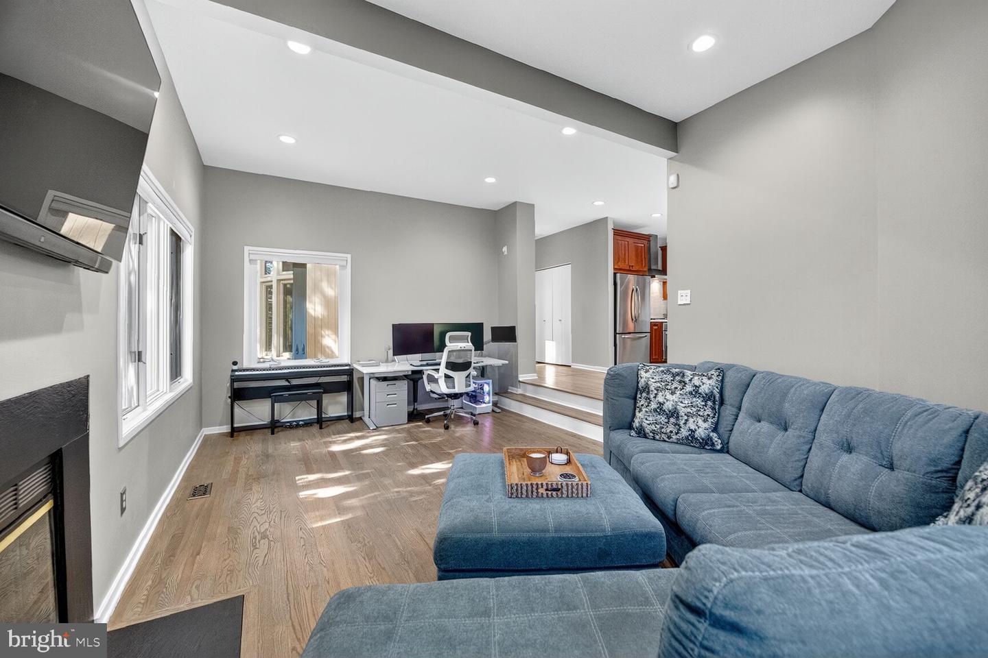 2031 BEACON PL, RESTON, Virginia 20191, 4 Bedrooms Bedrooms, ,3 BathroomsBathrooms,Residential,For sale,2031 BEACON PL,VAFX2274190 MLS # VAFX2274190