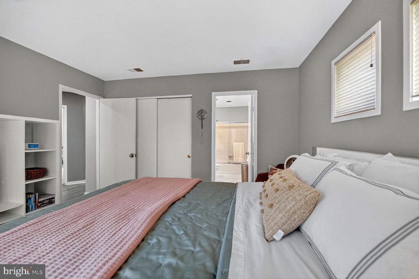 2031 BEACON PL, RESTON, Virginia 20191, 4 Bedrooms Bedrooms, ,3 BathroomsBathrooms,Residential,For sale,2031 BEACON PL,VAFX2274190 MLS # VAFX2274190