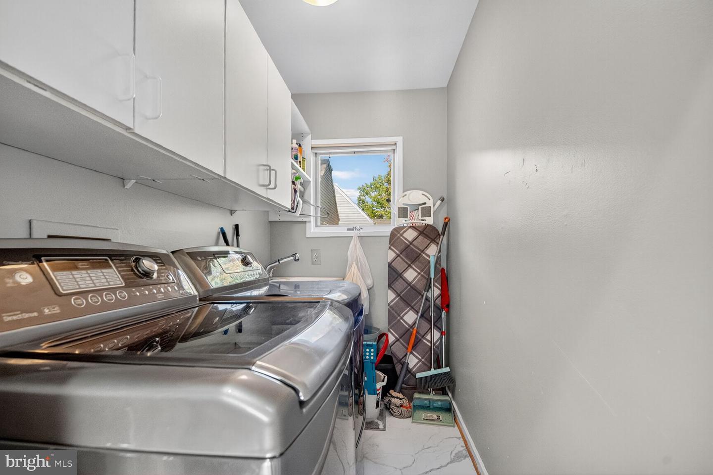 2031 BEACON PL, RESTON, Virginia 20191, 4 Bedrooms Bedrooms, ,3 BathroomsBathrooms,Residential,For sale,2031 BEACON PL,VAFX2274190 MLS # VAFX2274190