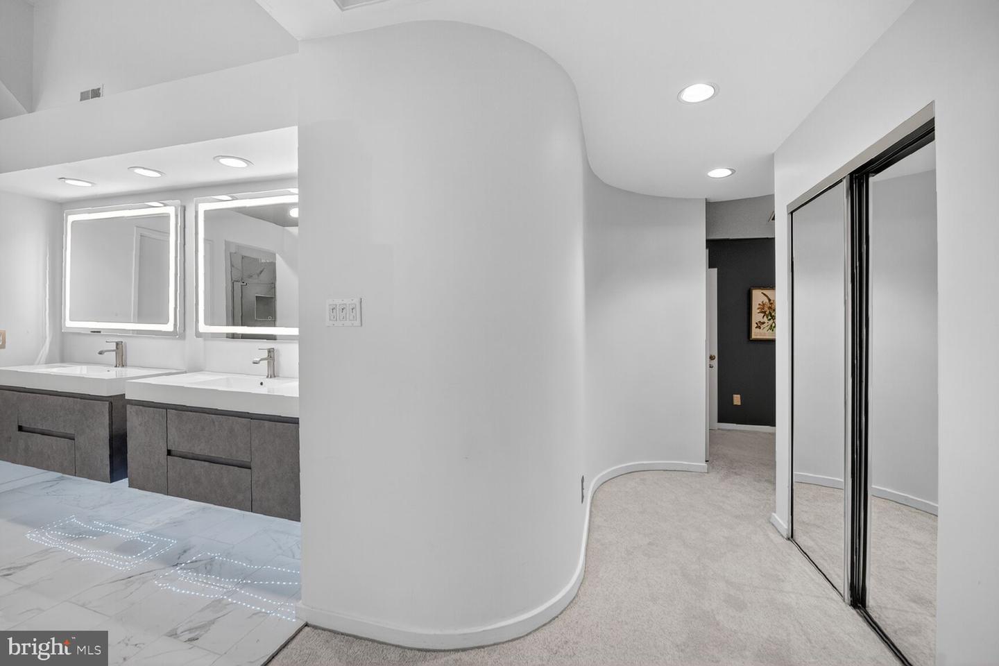 2031 BEACON PL, RESTON, Virginia 20191, 4 Bedrooms Bedrooms, ,3 BathroomsBathrooms,Residential,For sale,2031 BEACON PL,VAFX2274190 MLS # VAFX2274190