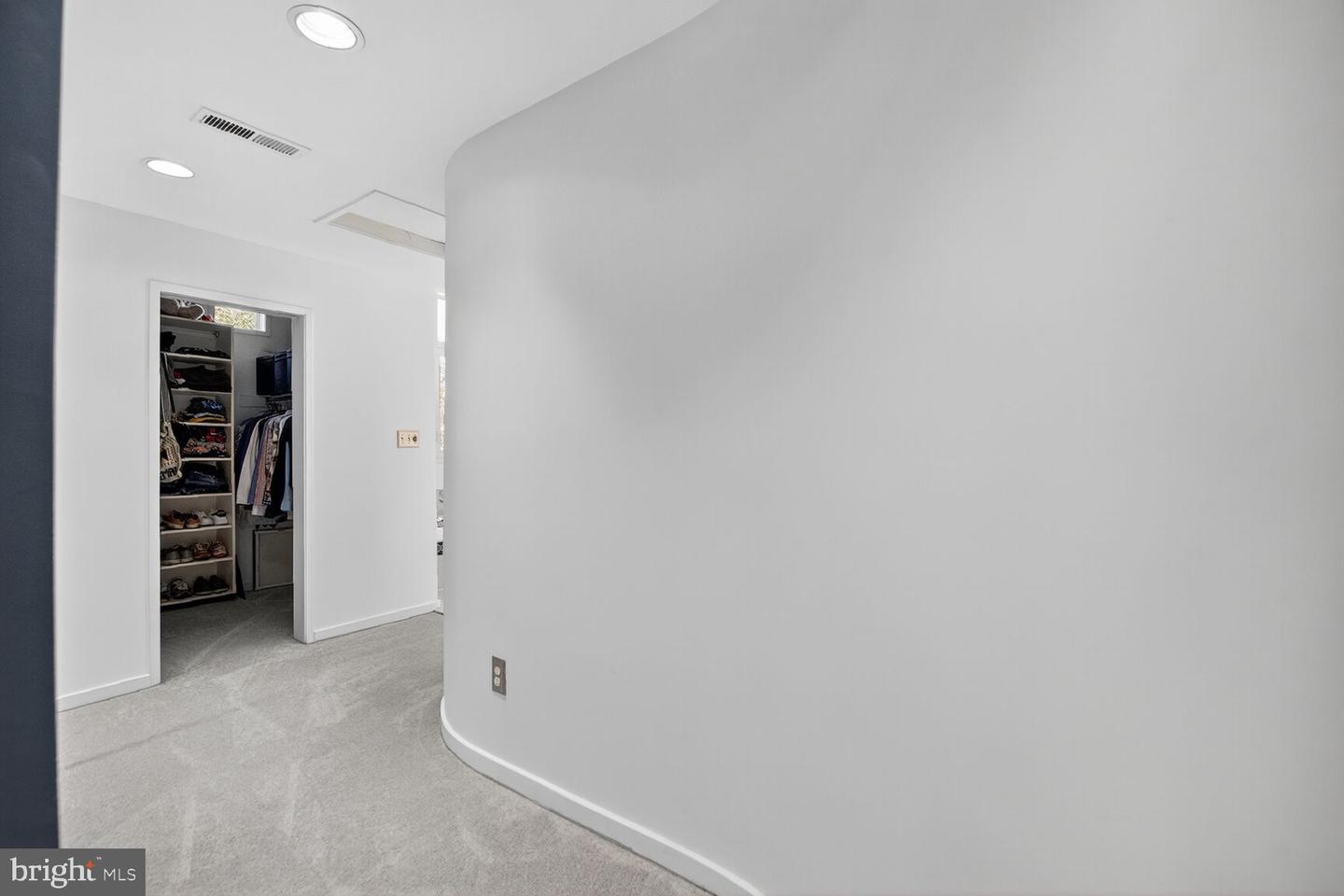 2031 BEACON PL, RESTON, Virginia 20191, 4 Bedrooms Bedrooms, ,3 BathroomsBathrooms,Residential,For sale,2031 BEACON PL,VAFX2274190 MLS # VAFX2274190