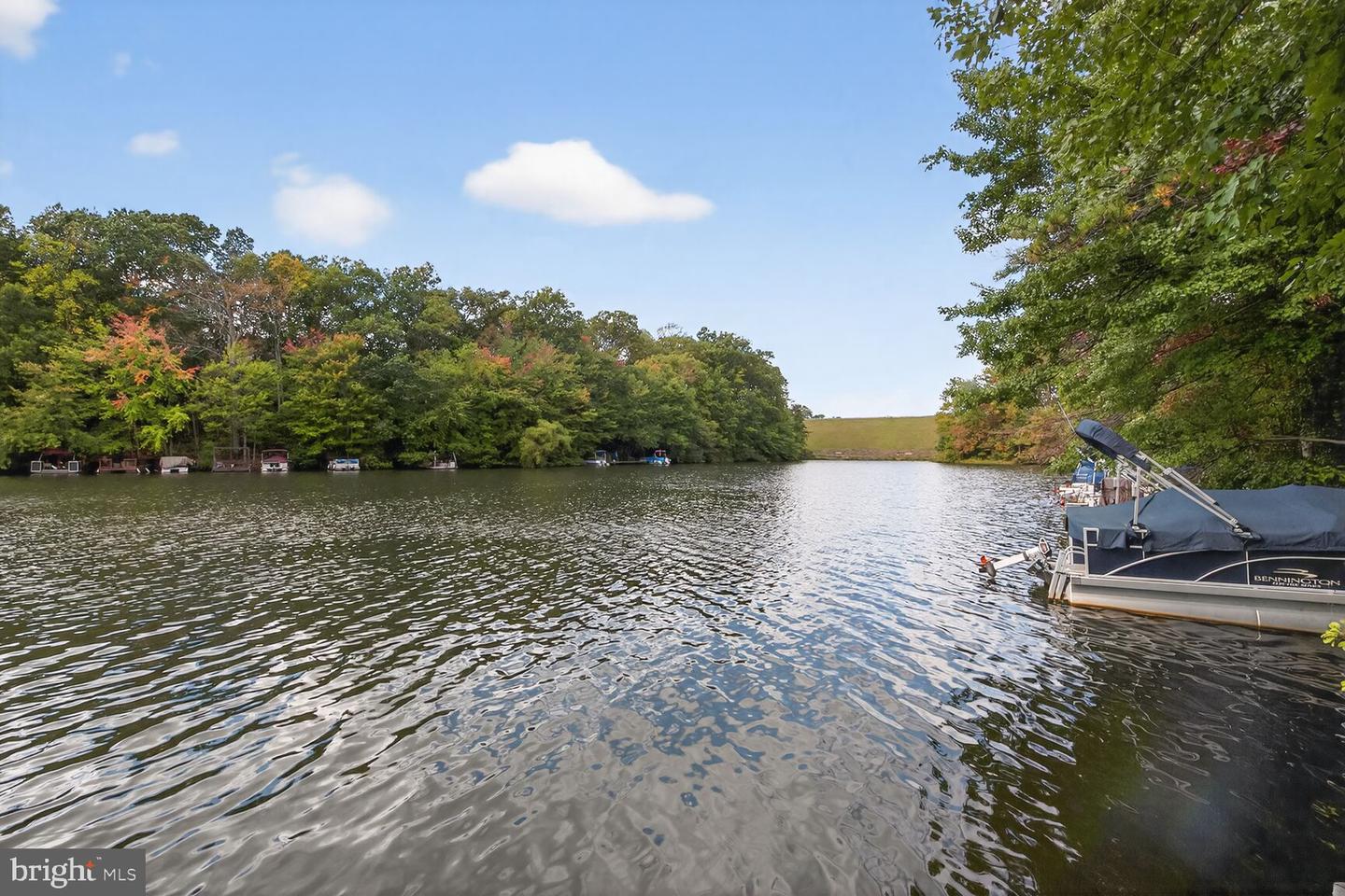2031 BEACON PL, RESTON, Virginia 20191, 4 Bedrooms Bedrooms, ,3 BathroomsBathrooms,Residential,For sale,2031 BEACON PL,VAFX2274190 MLS # VAFX2274190