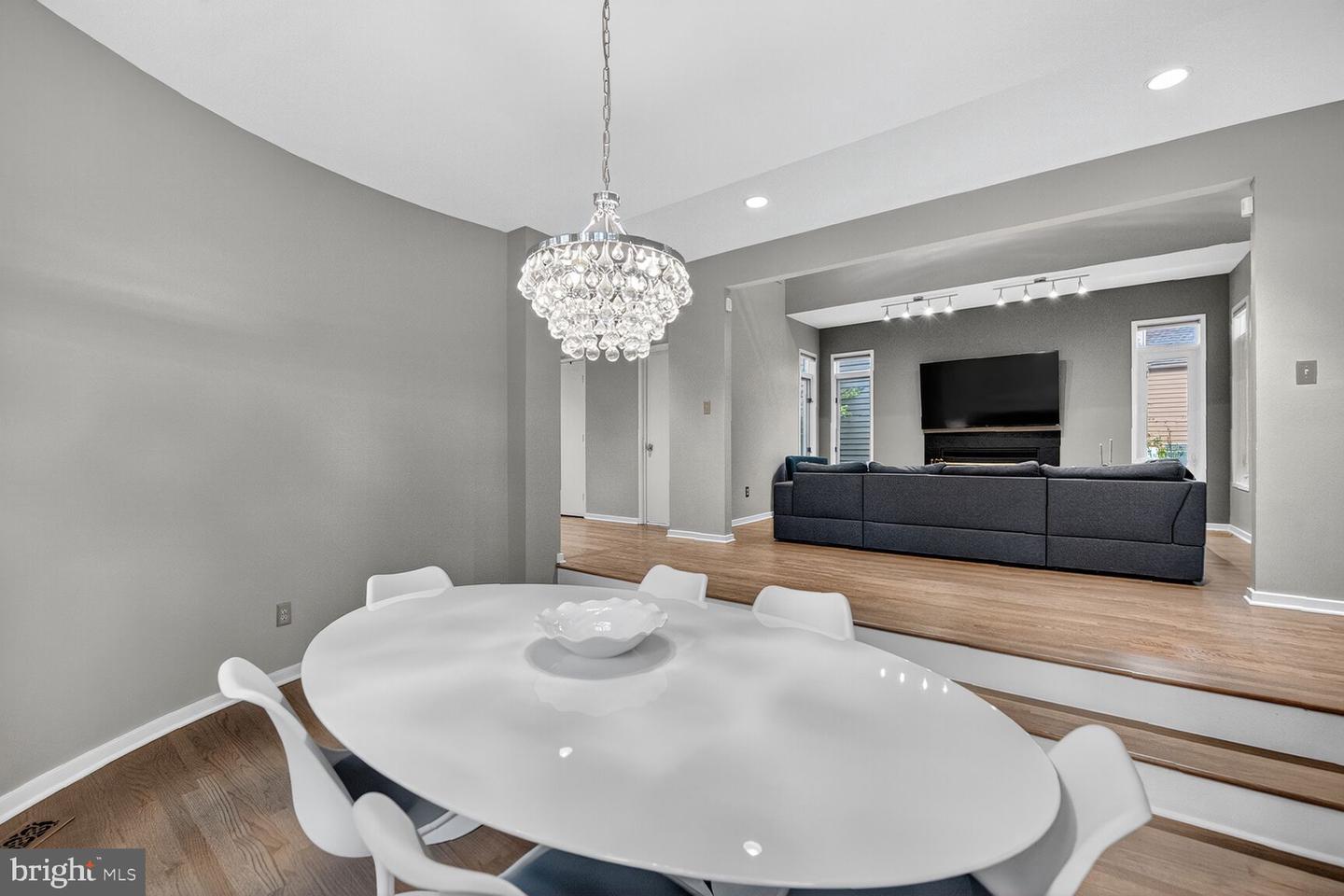 2031 BEACON PL, RESTON, Virginia 20191, 4 Bedrooms Bedrooms, ,3 BathroomsBathrooms,Residential,For sale,2031 BEACON PL,VAFX2274190 MLS # VAFX2274190