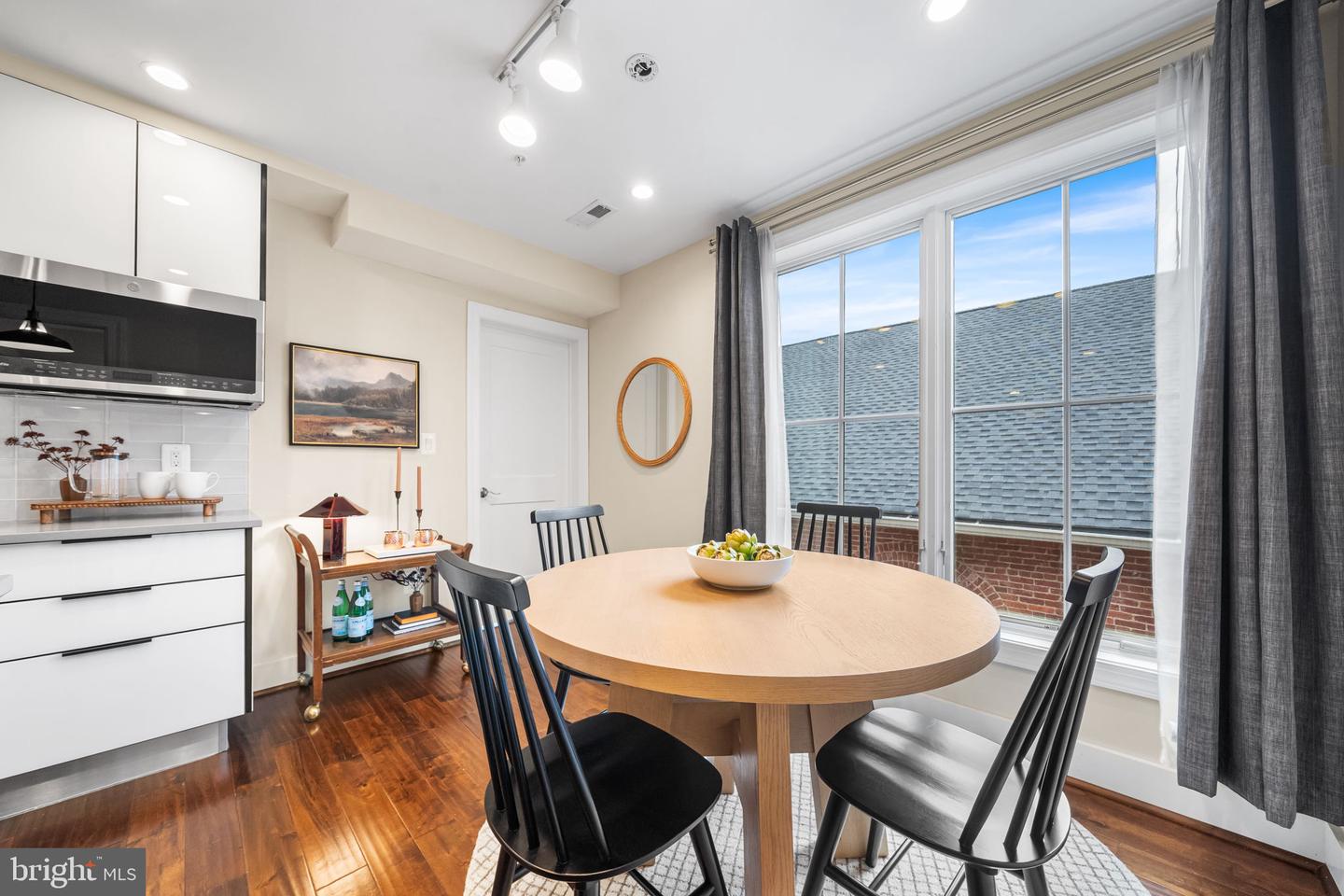 625 PARK RD NW #304, WASHINGTON, District Of Columbia 20010, 2 Bedrooms Bedrooms, ,2 BathroomsBathrooms,Residential,For sale,625 PARK RD NW #304,DCDC2226942 MLS # DCDC2226942