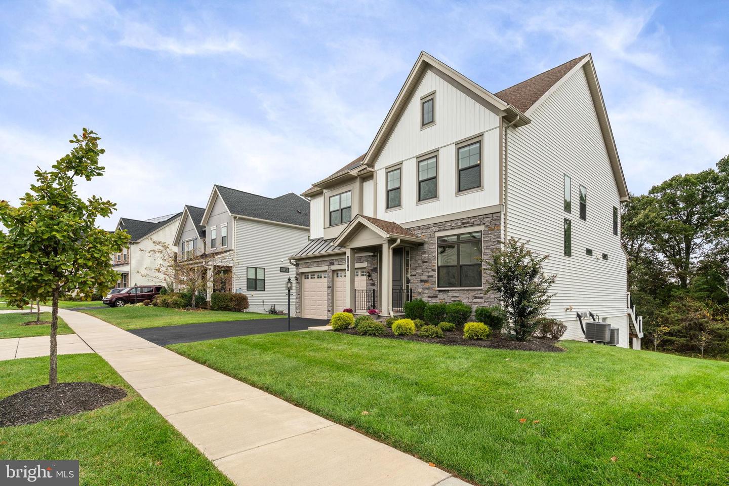 24878 LENAH CROSSING DR, ALDIE, Virginia 20105, 4 Bedrooms Bedrooms, 15 Rooms Rooms,4 BathroomsBathrooms,Residential,For sale,24878 LENAH CROSSING DR,VALO2108882 MLS # VALO2108882