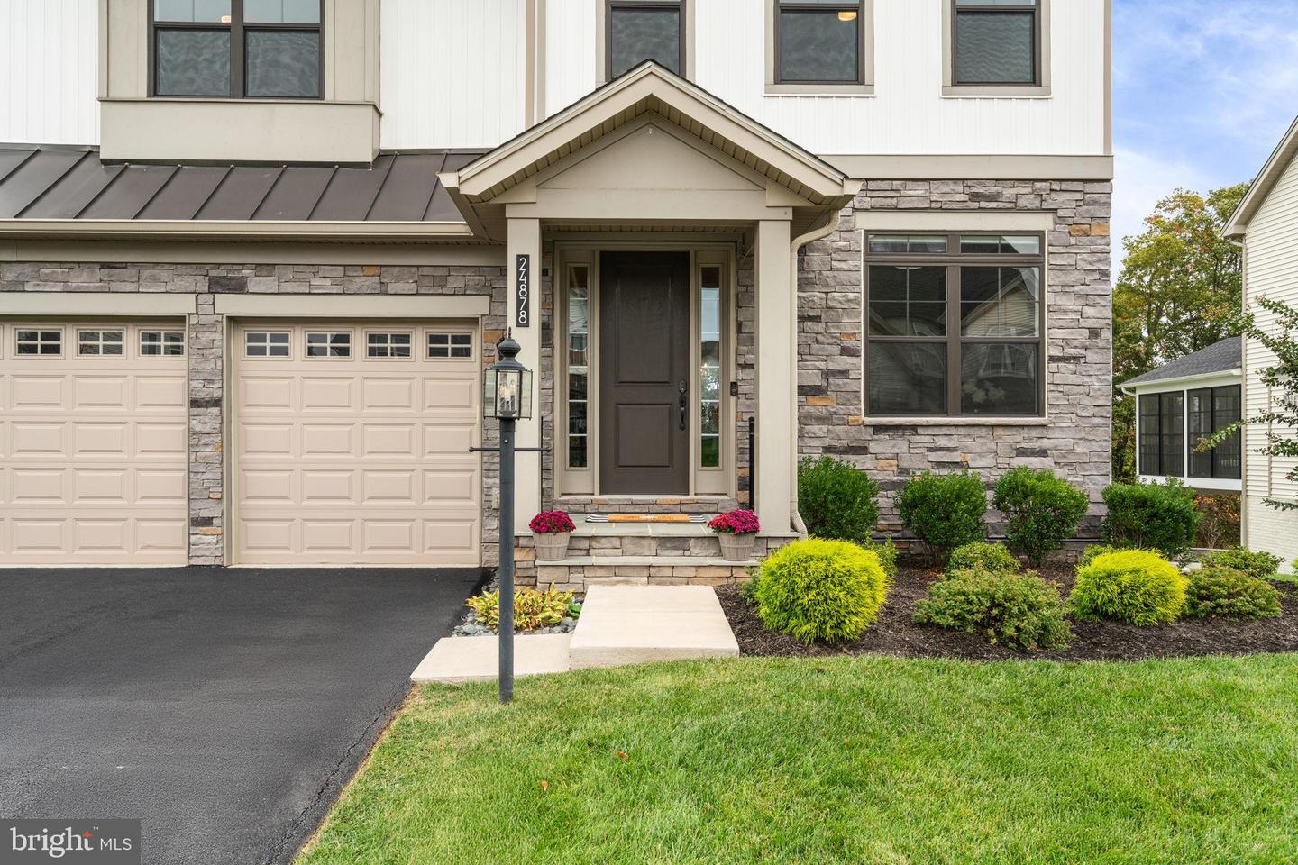 24878 LENAH CROSSING DR, ALDIE, Virginia 20105, 4 Bedrooms Bedrooms, 15 Rooms Rooms,4 BathroomsBathrooms,Residential,For sale,24878 LENAH CROSSING DR,VALO2108882 MLS # VALO2108882