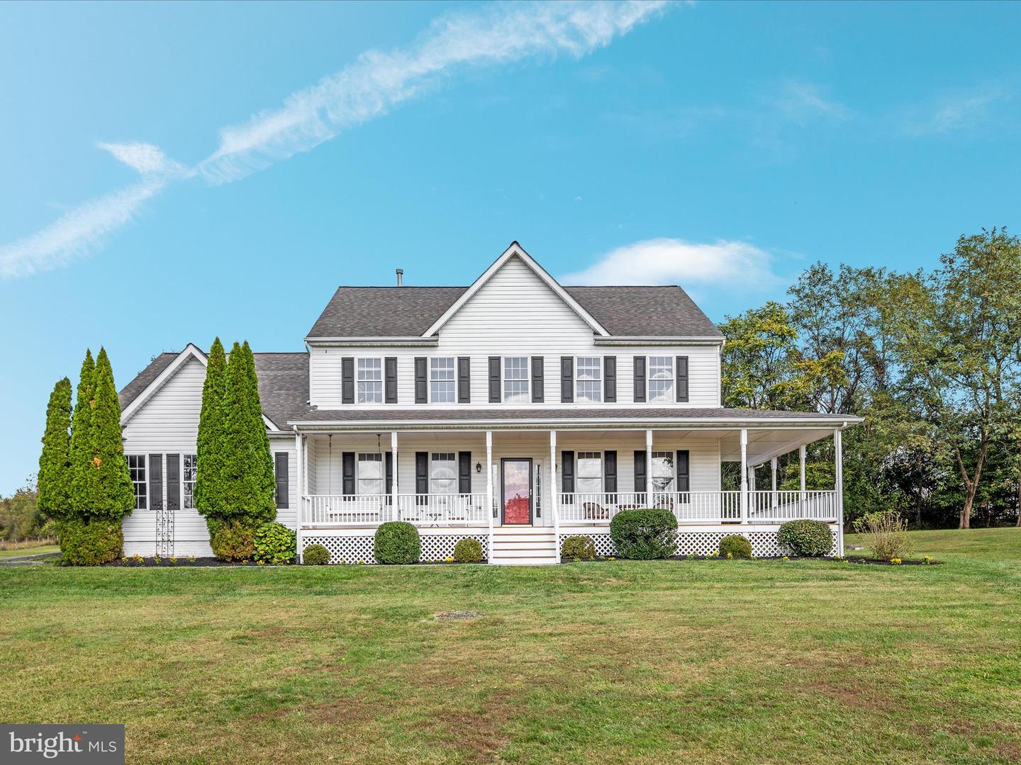 40462 LOVETTSVILLE RD, LOVETTSVILLE, Virginia 20180, 4 Bedrooms Bedrooms, ,2 BathroomsBathrooms,Residential,For sale,40462 LOVETTSVILLE RD,VALO2108908 MLS # VALO2108908