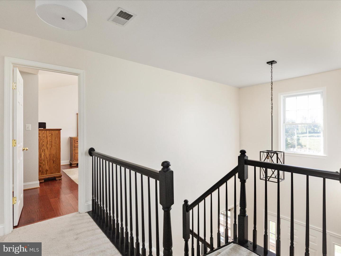40462 LOVETTSVILLE RD, LOVETTSVILLE, Virginia 20180, 4 Bedrooms Bedrooms, ,2 BathroomsBathrooms,Residential,For sale,40462 LOVETTSVILLE RD,VALO2108908 MLS # VALO2108908