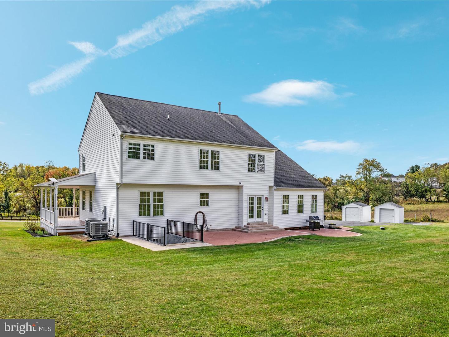 40462 LOVETTSVILLE RD, LOVETTSVILLE, Virginia 20180, 4 Bedrooms Bedrooms, ,2 BathroomsBathrooms,Residential,For sale,40462 LOVETTSVILLE RD,VALO2108908 MLS # VALO2108908
