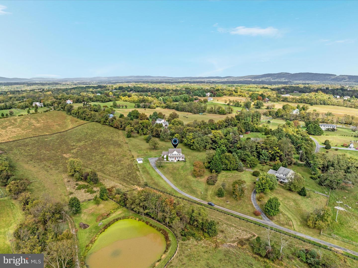 40462 LOVETTSVILLE RD, LOVETTSVILLE, Virginia 20180, 4 Bedrooms Bedrooms, ,2 BathroomsBathrooms,Residential,For sale,40462 LOVETTSVILLE RD,VALO2108908 MLS # VALO2108908