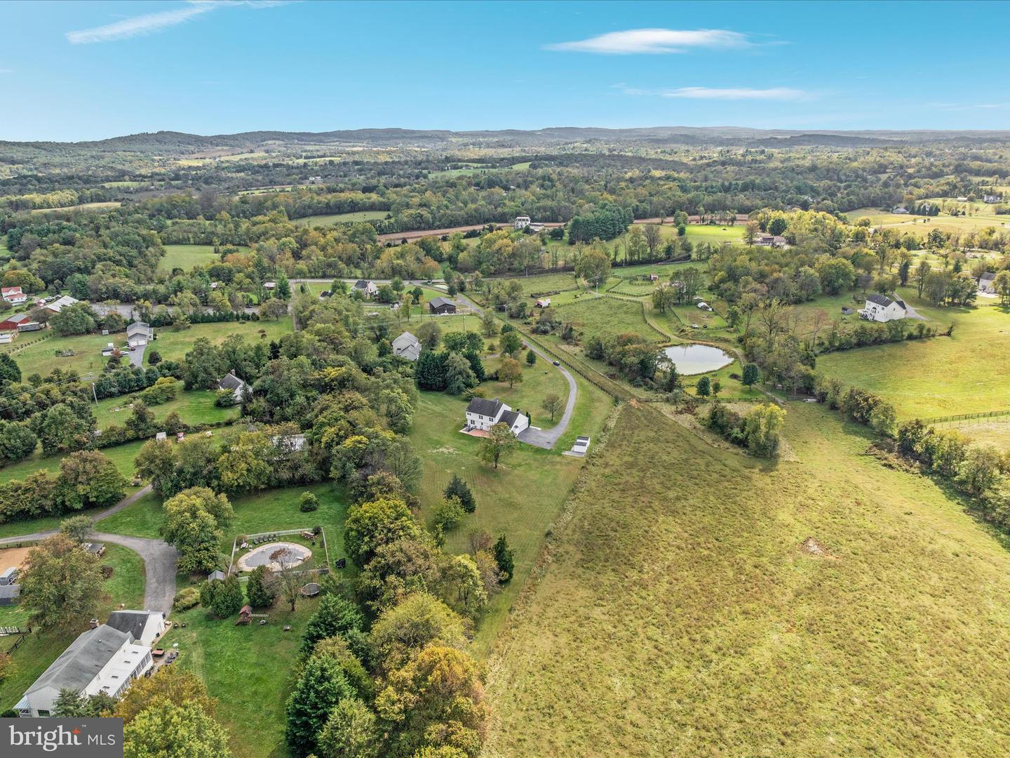 40462 LOVETTSVILLE RD, LOVETTSVILLE, Virginia 20180, 4 Bedrooms Bedrooms, ,2 BathroomsBathrooms,Residential,For sale,40462 LOVETTSVILLE RD,VALO2108908 MLS # VALO2108908
