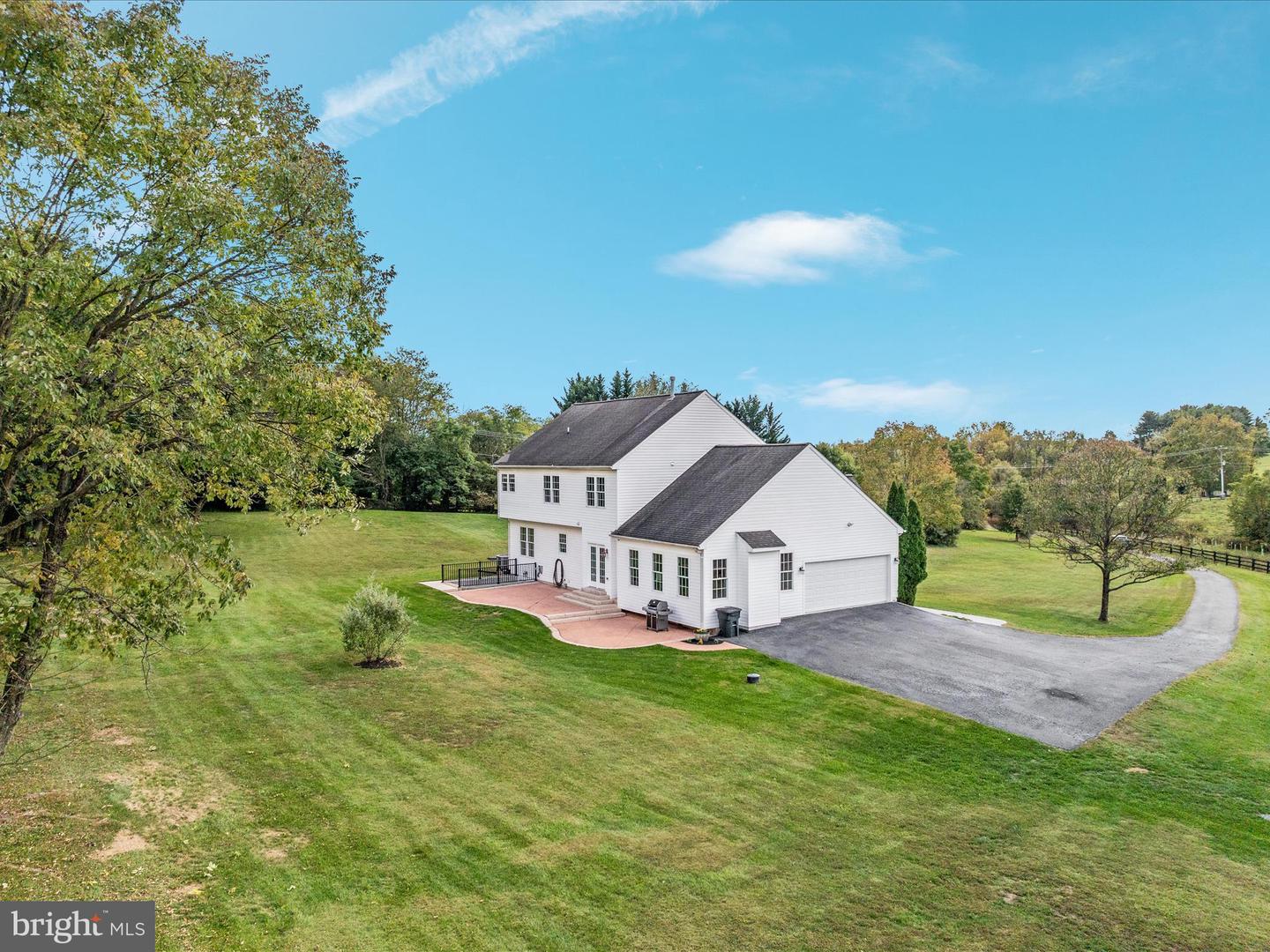 40462 LOVETTSVILLE RD, LOVETTSVILLE, Virginia 20180, 4 Bedrooms Bedrooms, ,2 BathroomsBathrooms,Residential,For sale,40462 LOVETTSVILLE RD,VALO2108908 MLS # VALO2108908