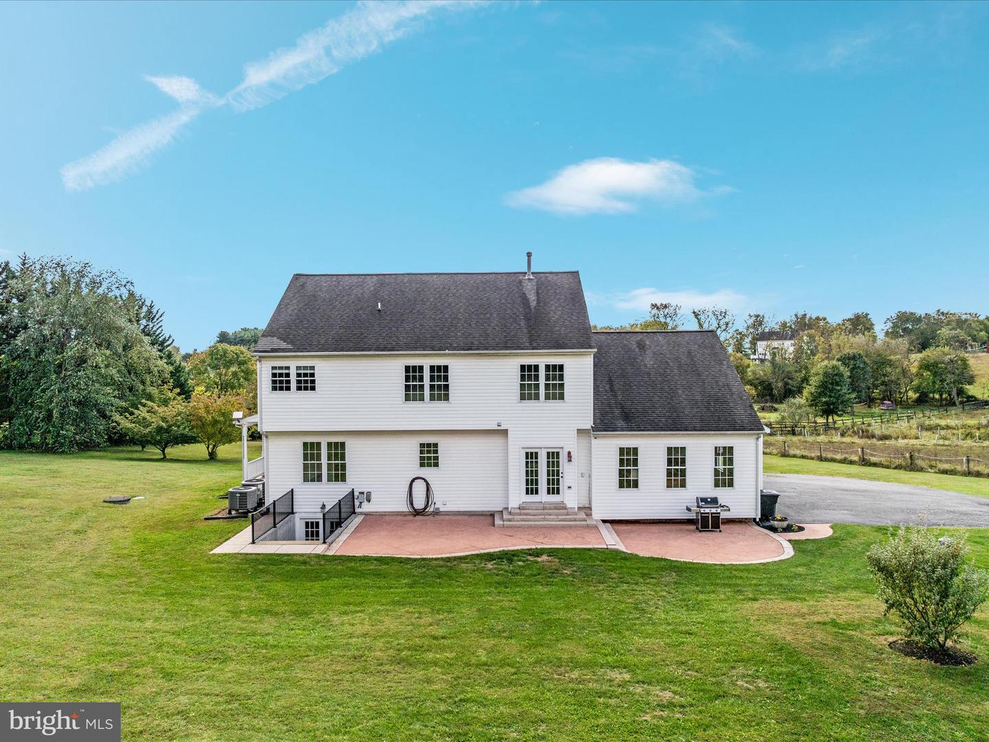 40462 LOVETTSVILLE RD, LOVETTSVILLE, Virginia 20180, 4 Bedrooms Bedrooms, ,2 BathroomsBathrooms,Residential,For sale,40462 LOVETTSVILLE RD,VALO2108908 MLS # VALO2108908