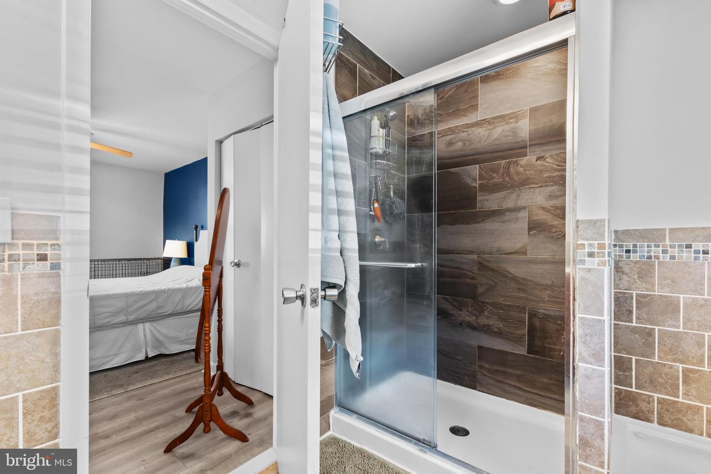 4402 WYRES ST, ALEXANDRIA, Virginia 22309, 4 Bedrooms Bedrooms, 6 Rooms Rooms,2 BathroomsBathrooms,Residential,For sale,4402 WYRES ST,VAFX2274364 MLS # VAFX2274364