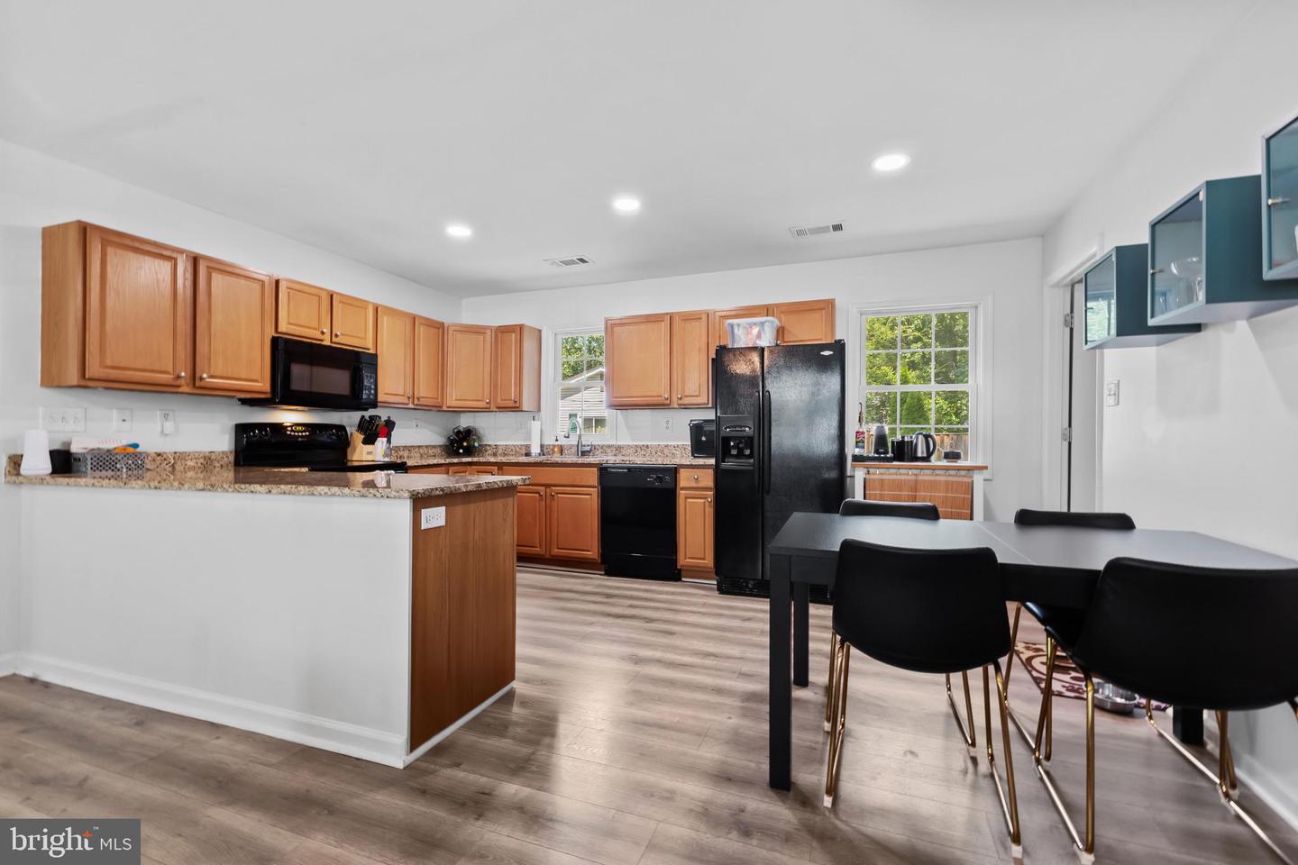4402 WYRES ST, ALEXANDRIA, Virginia 22309, 4 Bedrooms Bedrooms, 6 Rooms Rooms,2 BathroomsBathrooms,Residential,For sale,4402 WYRES ST,VAFX2274364 MLS # VAFX2274364