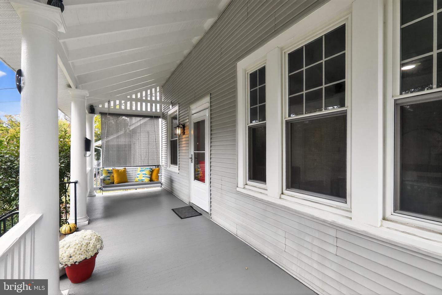 1802 LAWRENCE ST NE, WASHINGTON, District Of Columbia 20018, 3 Bedrooms Bedrooms, 8 Rooms Rooms,2 BathroomsBathrooms,Residential,For sale,1802 LAWRENCE ST NE,DCDC2227114 MLS # DCDC2227114