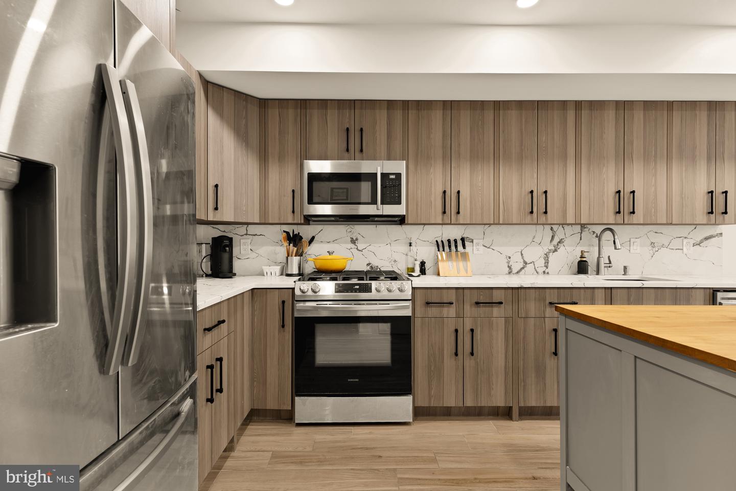 1519 K ST SE #101, WASHINGTON, District Of Columbia 20003, 2 Bedrooms Bedrooms, ,2 BathroomsBathrooms,Residential,For sale,1519 K ST SE #101,DCDC2227118 MLS # DCDC2227118