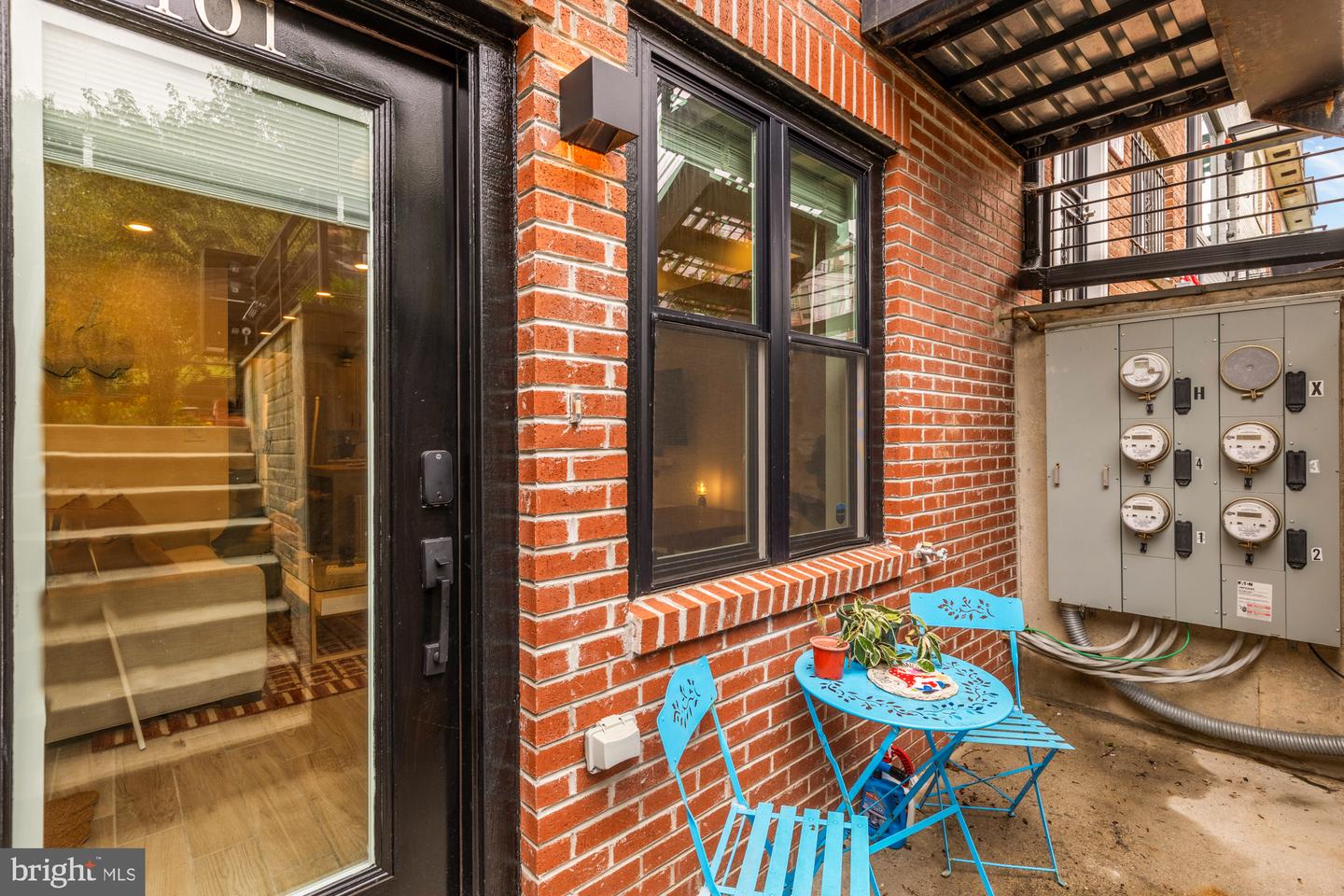 1519 K ST SE #101, WASHINGTON, District Of Columbia 20003, 2 Bedrooms Bedrooms, ,2 BathroomsBathrooms,Residential,For sale,1519 K ST SE #101,DCDC2227118 MLS # DCDC2227118