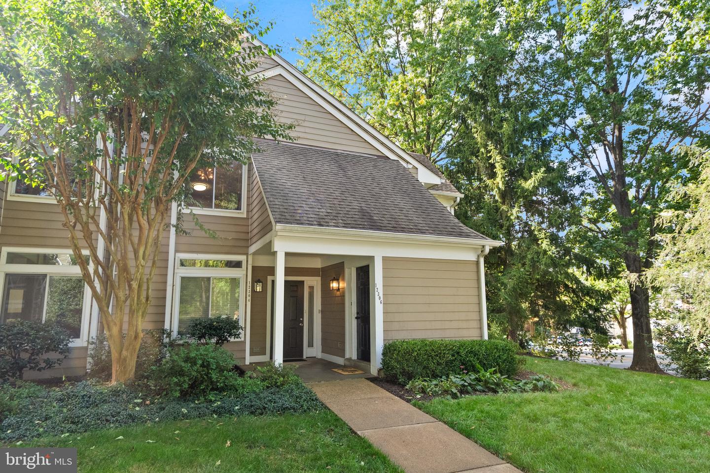 12306 FORT BUFFALO CIR, FAIRFAX, Virginia 22033, 1 Bedroom Bedrooms, ,1 BathroomBathrooms,Residential,For sale,12306 FORT BUFFALO CIR,VAFX2274402 MLS # VAFX2274402