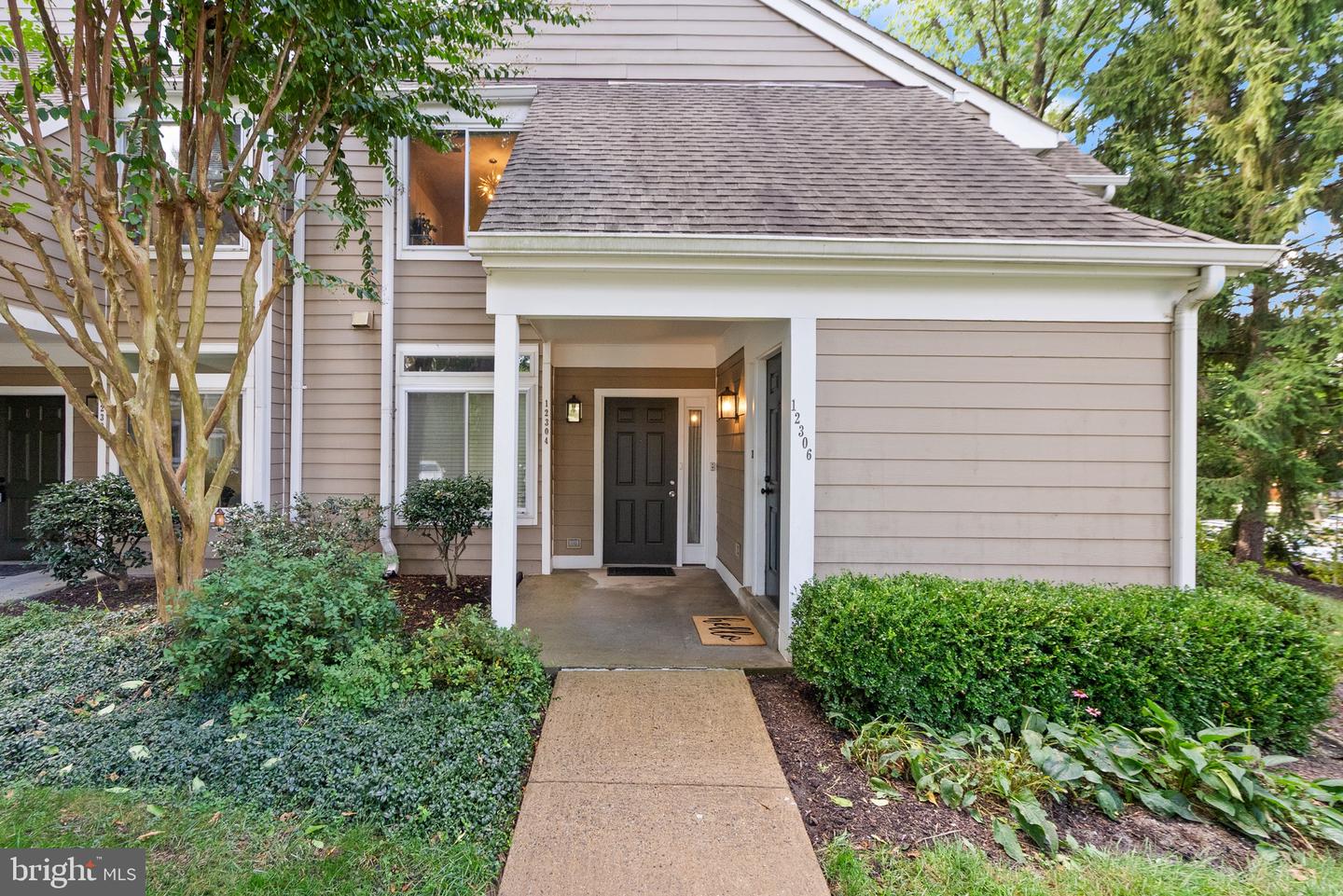 12306 FORT BUFFALO CIR, FAIRFAX, Virginia 22033, 1 Bedroom Bedrooms, ,1 BathroomBathrooms,Residential,For sale,12306 FORT BUFFALO CIR,VAFX2274402 MLS # VAFX2274402