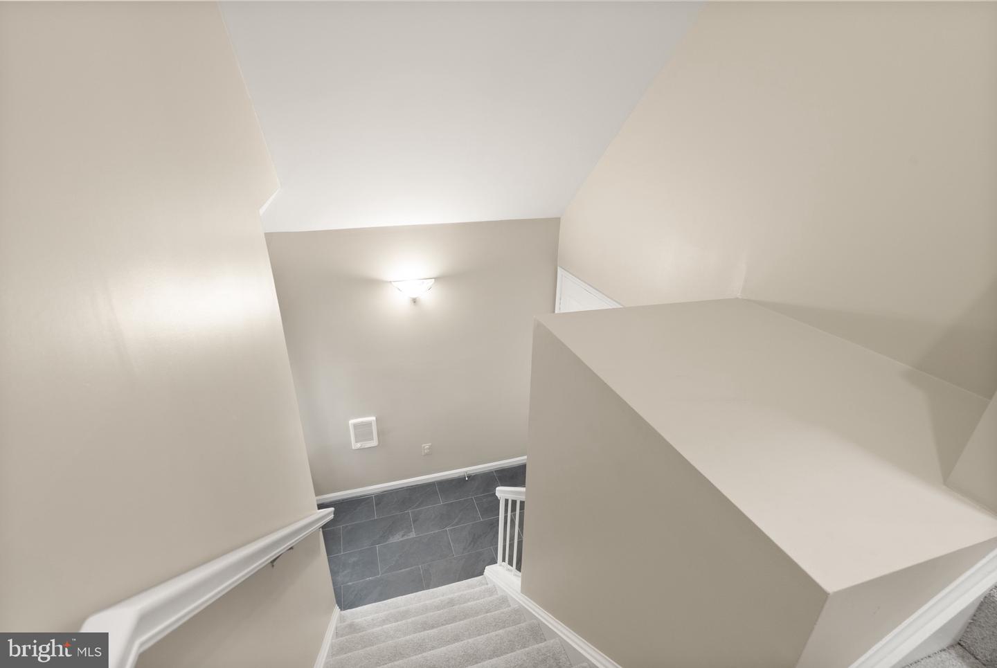 12306 FORT BUFFALO CIR, FAIRFAX, Virginia 22033, 1 Bedroom Bedrooms, ,1 BathroomBathrooms,Residential,For sale,12306 FORT BUFFALO CIR,VAFX2274402 MLS # VAFX2274402