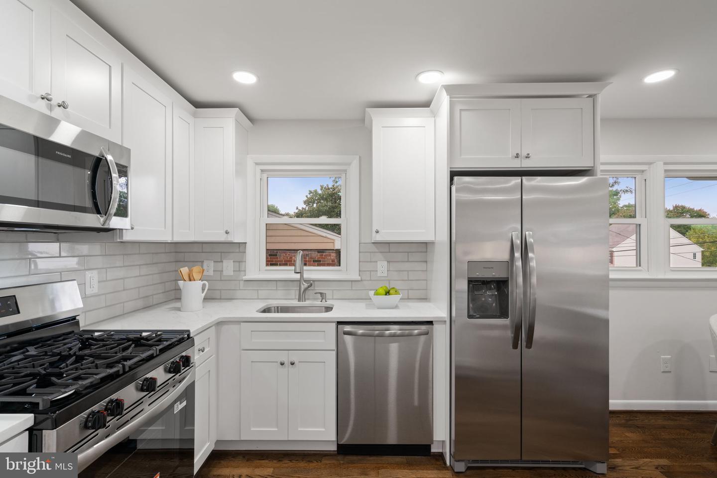 2711 GROVETON ST, ALEXANDRIA, Virginia 22306, 5 Bedrooms Bedrooms, ,3 BathroomsBathrooms,Residential,For sale,2711 GROVETON ST,VAFX2274404 MLS # VAFX2274404