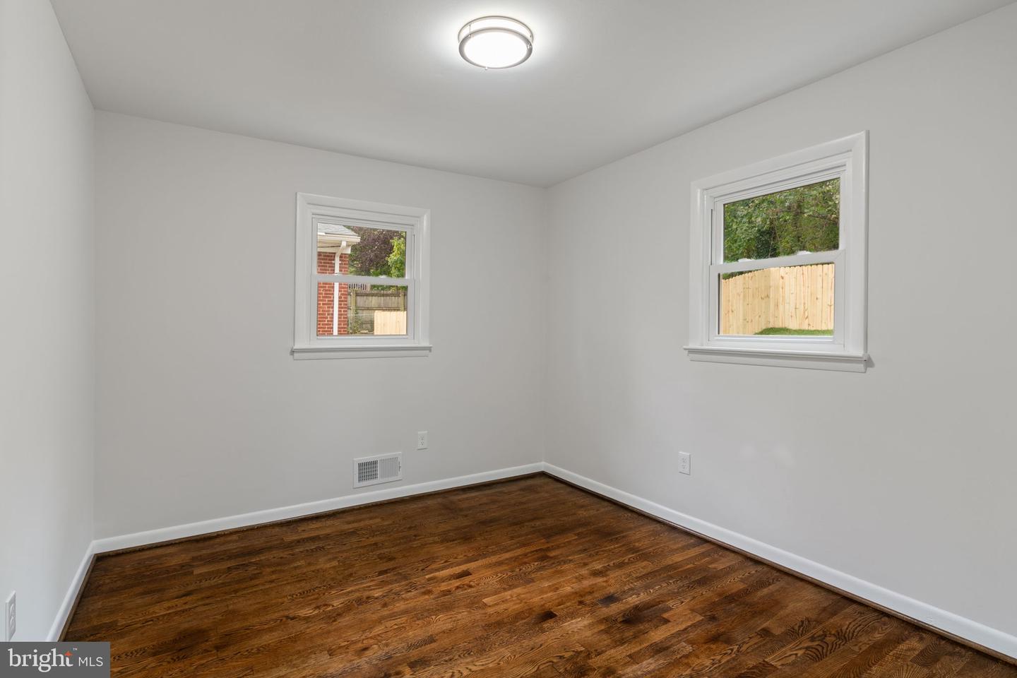2711 GROVETON ST, ALEXANDRIA, Virginia 22306, 5 Bedrooms Bedrooms, ,3 BathroomsBathrooms,Residential,For sale,2711 GROVETON ST,VAFX2274404 MLS # VAFX2274404