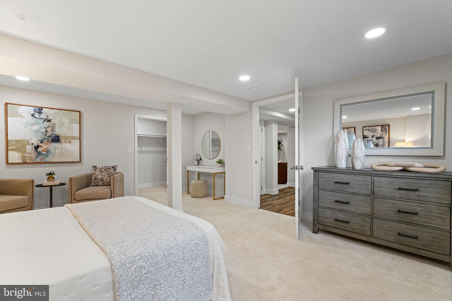2711 GROVETON ST, ALEXANDRIA, Virginia 22306, 5 Bedrooms Bedrooms, ,3 BathroomsBathrooms,Residential,For sale,2711 GROVETON ST,VAFX2274404 MLS # VAFX2274404