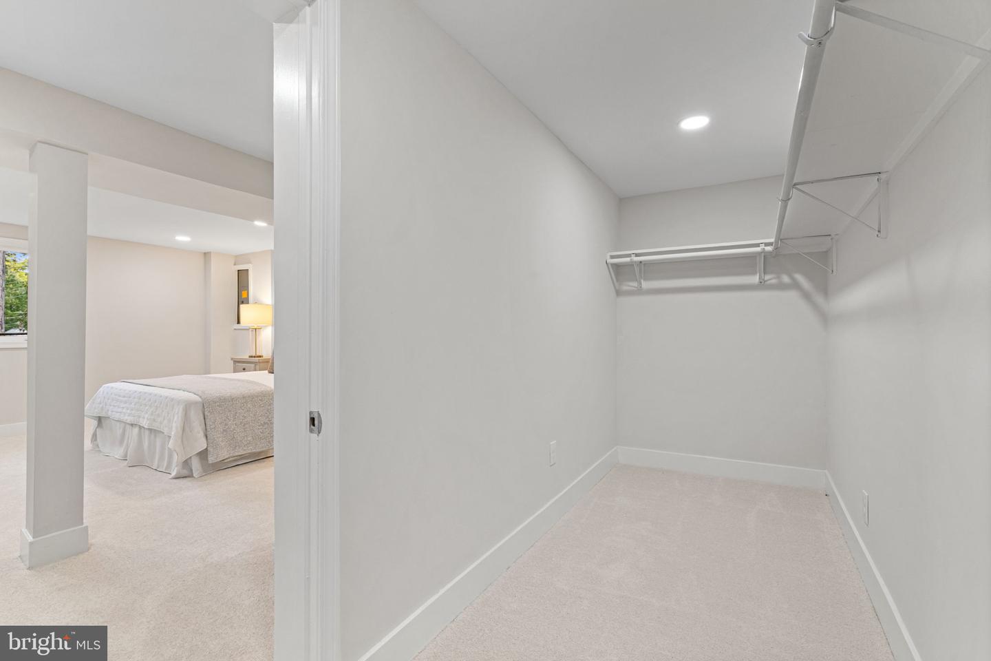 2711 GROVETON ST, ALEXANDRIA, Virginia 22306, 5 Bedrooms Bedrooms, ,3 BathroomsBathrooms,Residential,For sale,2711 GROVETON ST,VAFX2274404 MLS # VAFX2274404
