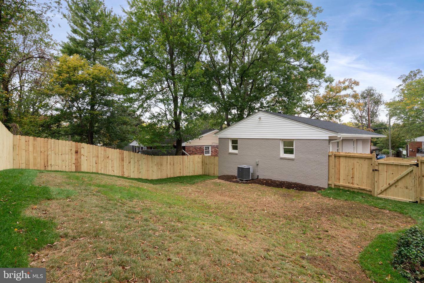 2711 GROVETON ST, ALEXANDRIA, Virginia 22306, 5 Bedrooms Bedrooms, ,3 BathroomsBathrooms,Residential,For sale,2711 GROVETON ST,VAFX2274404 MLS # VAFX2274404