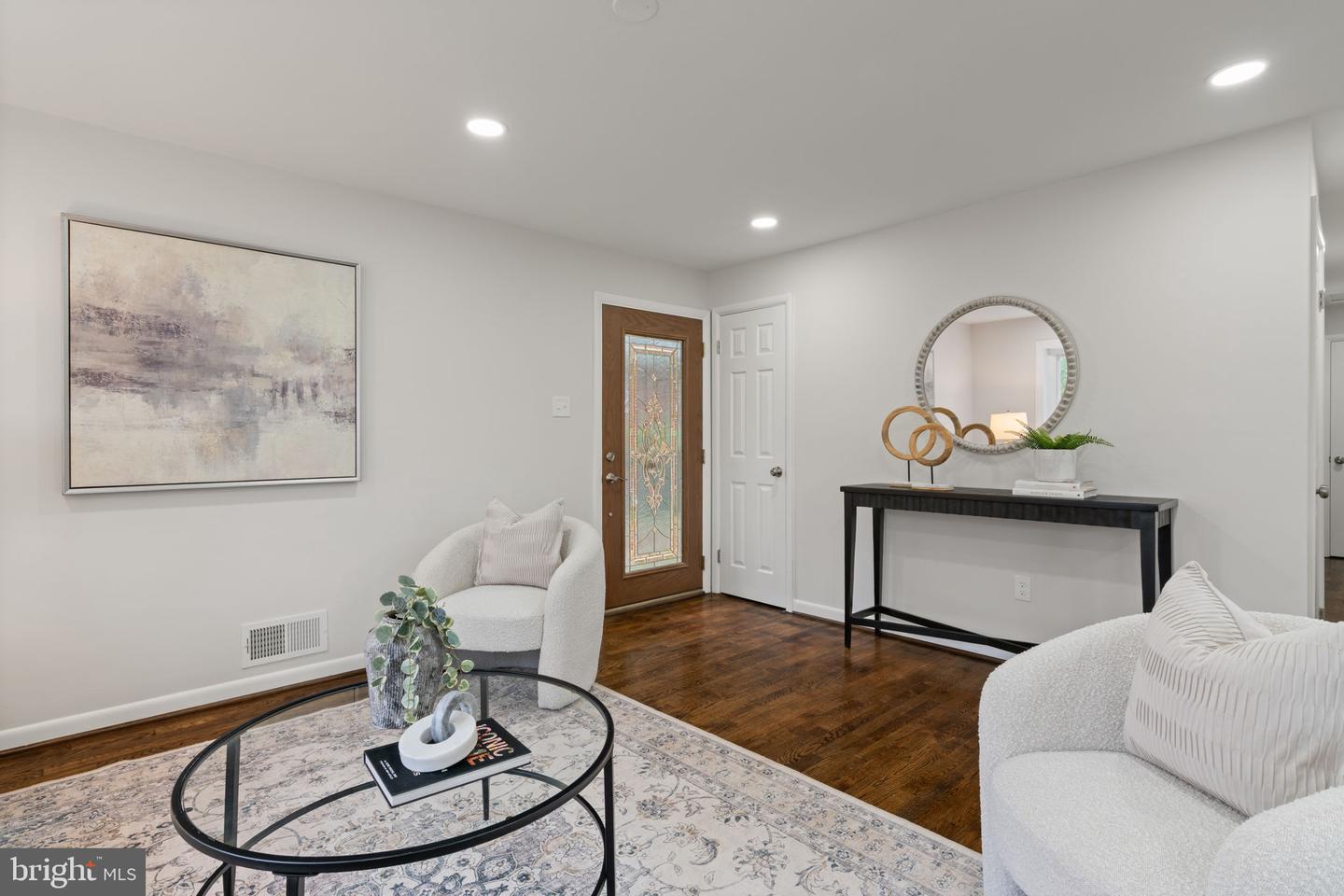 2711 GROVETON ST, ALEXANDRIA, Virginia 22306, 5 Bedrooms Bedrooms, ,3 BathroomsBathrooms,Residential,For sale,2711 GROVETON ST,VAFX2274404 MLS # VAFX2274404