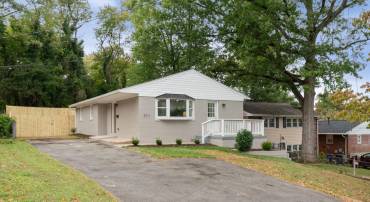 2711 GROVETON ST, ALEXANDRIA, Virginia 22306, 5 Bedrooms Bedrooms, ,3 BathroomsBathrooms,Residential,For sale,2711 GROVETON ST,VAFX2274404 MLS # VAFX2274404