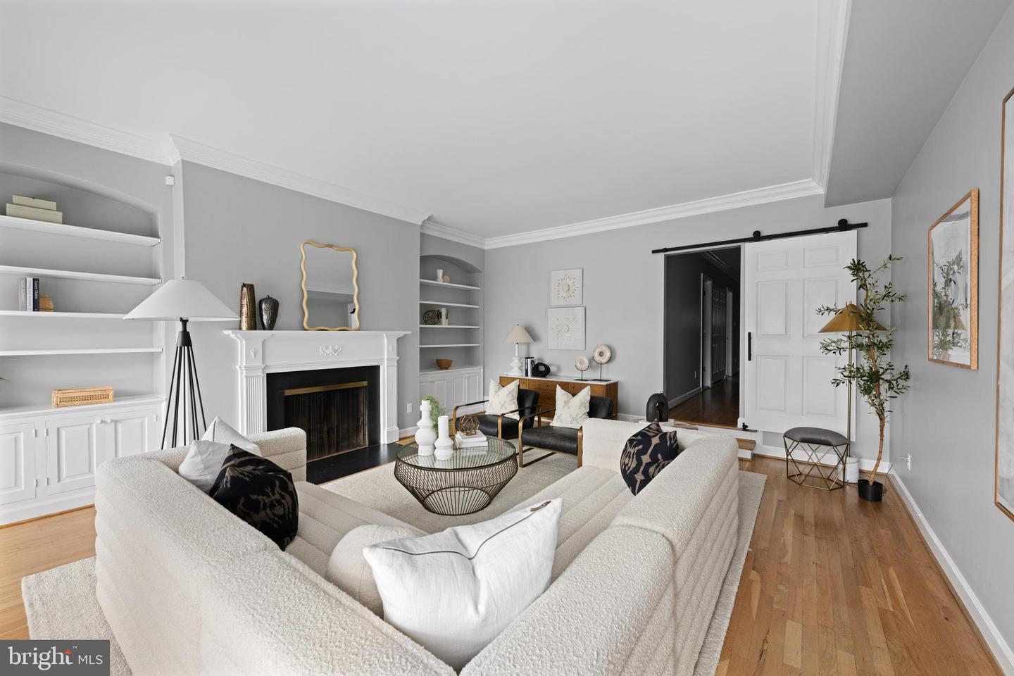 4224 RIVER RD NW, WASHINGTON, District Of Columbia 20016, 4 Bedrooms Bedrooms, ,3 BathroomsBathrooms,Residential,For sale,4224 RIVER RD NW,DCDC2227146 MLS # DCDC2227146