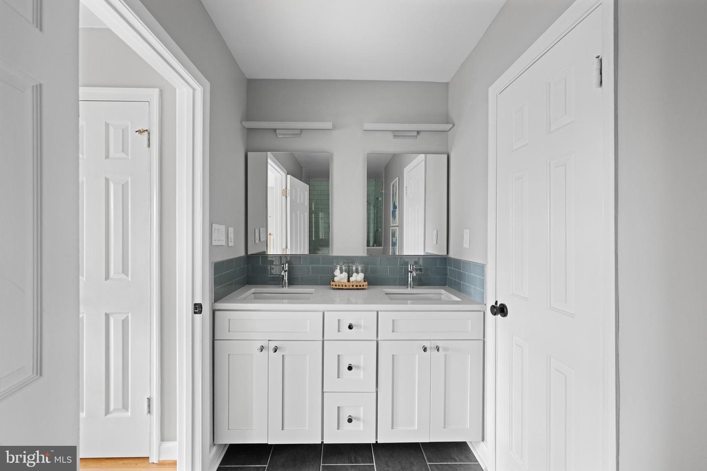 4224 RIVER RD NW, WASHINGTON, District Of Columbia 20016, 4 Bedrooms Bedrooms, ,3 BathroomsBathrooms,Residential,For sale,4224 RIVER RD NW,DCDC2227146 MLS # DCDC2227146