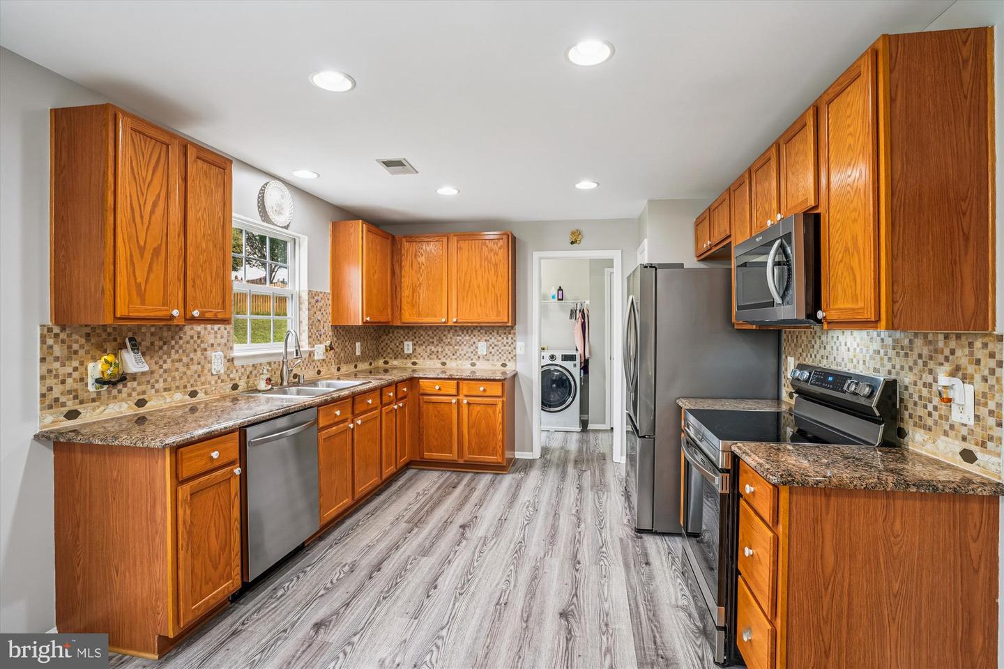 1 SHALE CT, FREDERICKSBURG, Virginia 22406, 4 Bedrooms Bedrooms, ,3 BathroomsBathrooms,Residential,For sale,1 SHALE CT,VAST2043502 MLS # VAST2043502 1 SHALE CT, FREDERICKSBURG, Virginia 22406, 4 Bedrooms Bedrooms, ,3 BathroomsBathrooms,Residential,For sale,1 SHALE CT,VAST2043502 MLS # VAST2043502