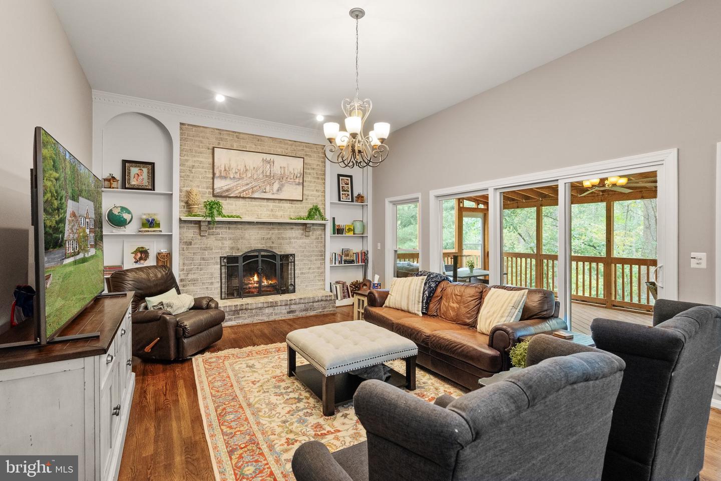 10303 BEAR CREEK DR, MANASSAS, Virginia 20111, 5 Bedrooms Bedrooms, 9 Rooms Rooms,3 BathroomsBathrooms,Residential,For sale,10303 BEAR CREEK DR,VAPW2106076 MLS # VAPW2106076