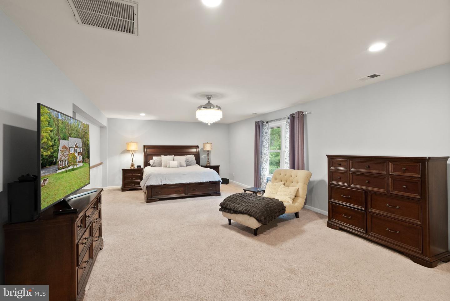 10303 BEAR CREEK DR, MANASSAS, Virginia 20111, 5 Bedrooms Bedrooms, 9 Rooms Rooms,3 BathroomsBathrooms,Residential,For sale,10303 BEAR CREEK DR,VAPW2106076 MLS # VAPW2106076