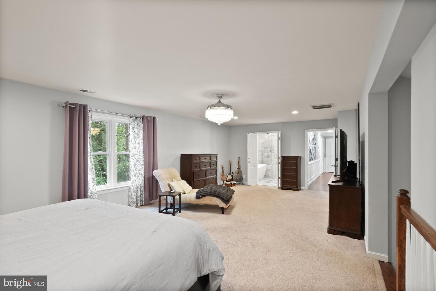 10303 BEAR CREEK DR, MANASSAS, Virginia 20111, 5 Bedrooms Bedrooms, 9 Rooms Rooms,3 BathroomsBathrooms,Residential,For sale,10303 BEAR CREEK DR,VAPW2106076 MLS # VAPW2106076
