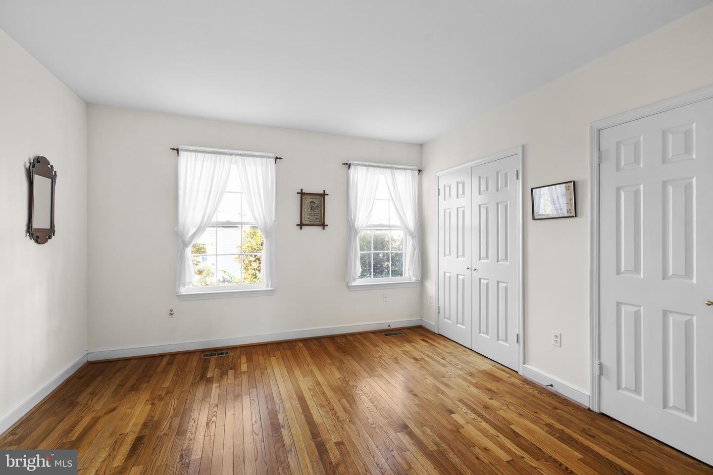 211 S WEST ST S, ALEXANDRIA, Virginia 22314, 3 Bedrooms Bedrooms, ,2 BathroomsBathrooms,Residential,For sale,211 S WEST ST S,VAAX2050878 MLS # VAAX2050878