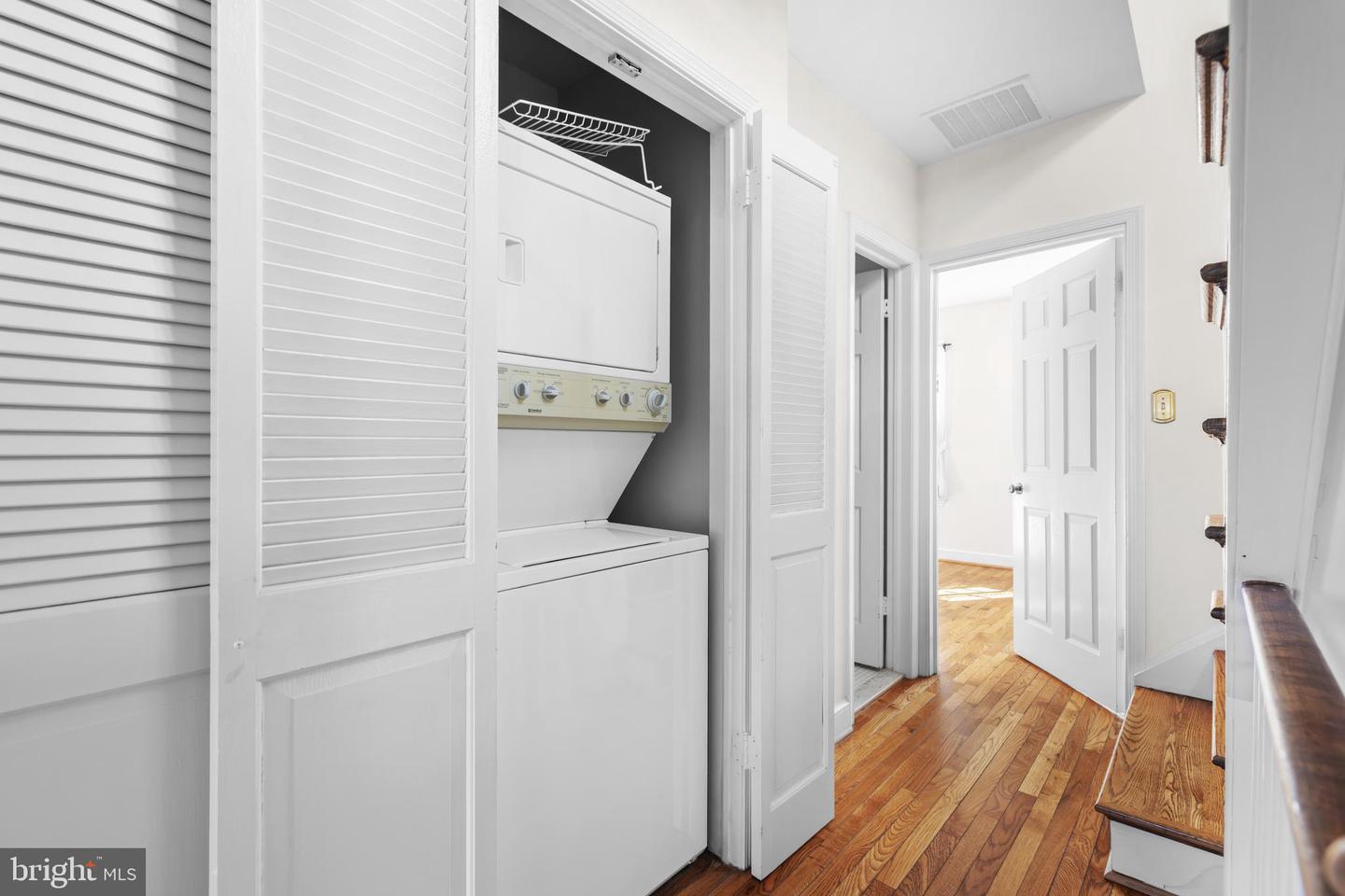 211 S WEST ST S, ALEXANDRIA, Virginia 22314, 3 Bedrooms Bedrooms, ,2 BathroomsBathrooms,Residential,For sale,211 S WEST ST S,VAAX2050878 MLS # VAAX2050878