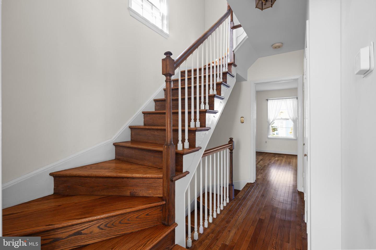 211 S WEST ST S, ALEXANDRIA, Virginia 22314, 3 Bedrooms Bedrooms, ,2 BathroomsBathrooms,Residential,For sale,211 S WEST ST S,VAAX2050878 MLS # VAAX2050878