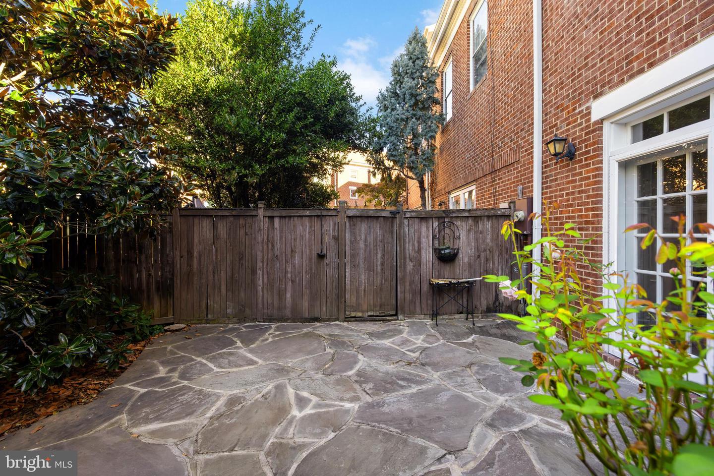 211 S WEST ST S, ALEXANDRIA, Virginia 22314, 3 Bedrooms Bedrooms, ,2 BathroomsBathrooms,Residential,For sale,211 S WEST ST S,VAAX2050878 MLS # VAAX2050878