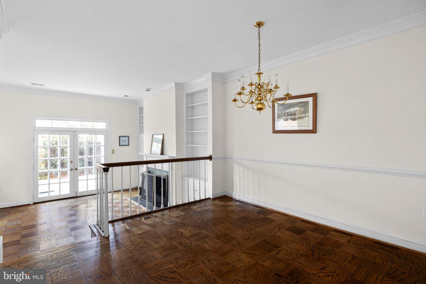 211 S WEST ST S, ALEXANDRIA, Virginia 22314, 3 Bedrooms Bedrooms, ,2 BathroomsBathrooms,Residential,For sale,211 S WEST ST S,VAAX2050878 MLS # VAAX2050878