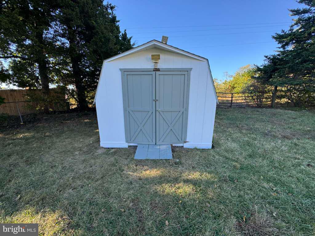 419 SUMMIT AVE, WINCHESTER, Virginia 22601, 5 Bedrooms Bedrooms, ,3 BathroomsBathrooms,Residential,For sale,419 SUMMIT AVE,VAWI2009258 MLS # VAWI2009258