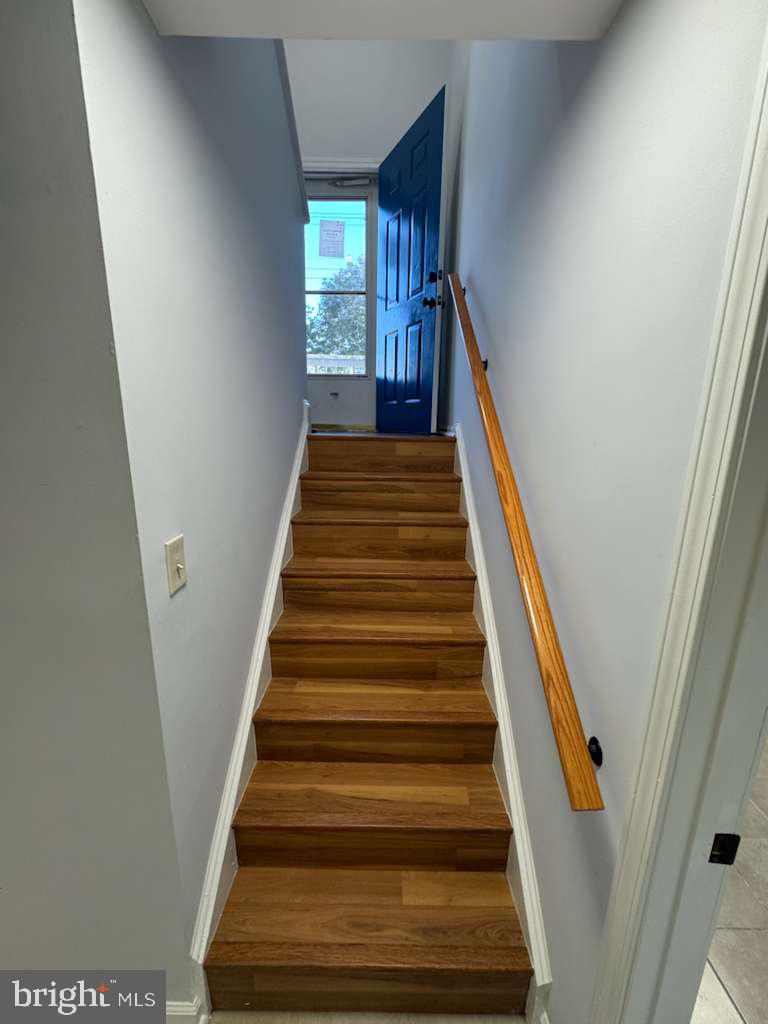 419 SUMMIT AVE, WINCHESTER, Virginia 22601, 5 Bedrooms Bedrooms, ,3 BathroomsBathrooms,Residential,For sale,419 SUMMIT AVE,VAWI2009258 MLS # VAWI2009258
